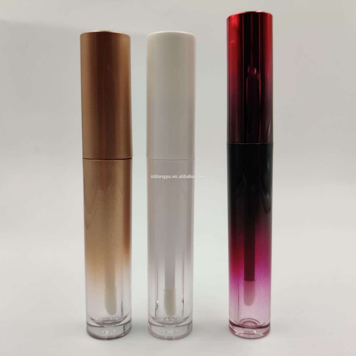 Brand new gradual color lip gloss tube logo print free personalized cosmetics package makeup packaging